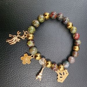 Women Bracelet made with high quality materials
